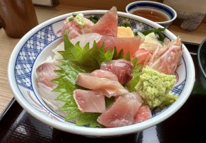 海鮮丼